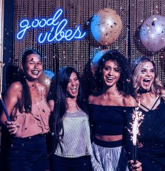 6350834d322168783e34f5cf-olekki-blue-good-vibes-neon-sign-led